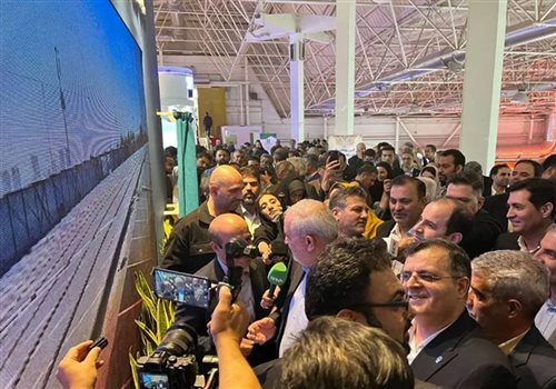 بهره برداری از نیروگاه خورشیدی یک مگاوات سقفی نمایشگاه تهران با حضور وزیر نیرو