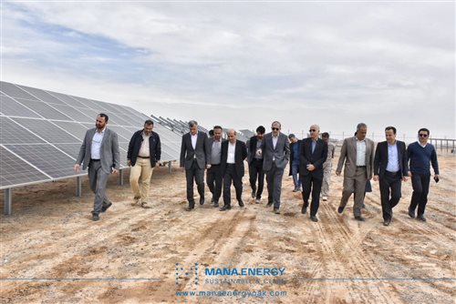 آغاز عملیات اجرایی نیروگاه های خورشیدی یزد؛ آینده روشن انرژی ایران با مانا انرژی